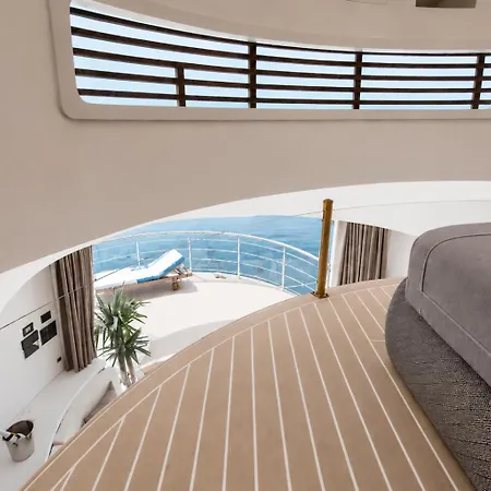 Botel Luxury Floating - *