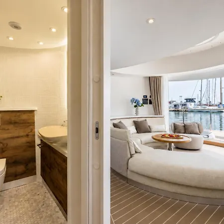 Luxury Floating - Split