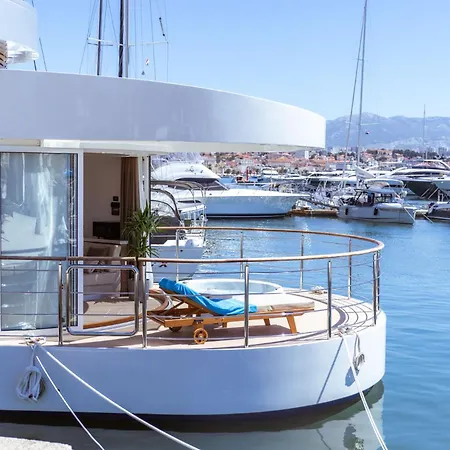 Luxury Floating - Botel Split